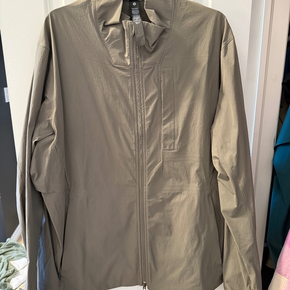 Men’s NWOT Sojourn Windbreaker